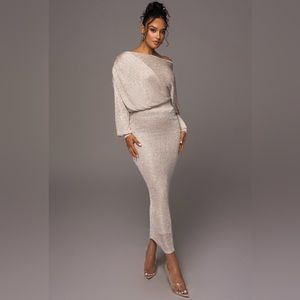 NWT. JLUXLABEL beige night sky sequin skirt set.